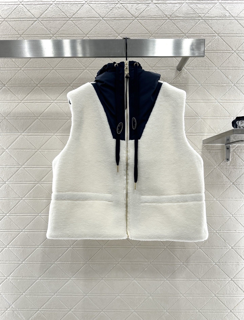 l0vis Vvtt0n outwear